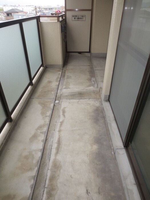 物件内観写真16　(ベランダ・バルコニー)