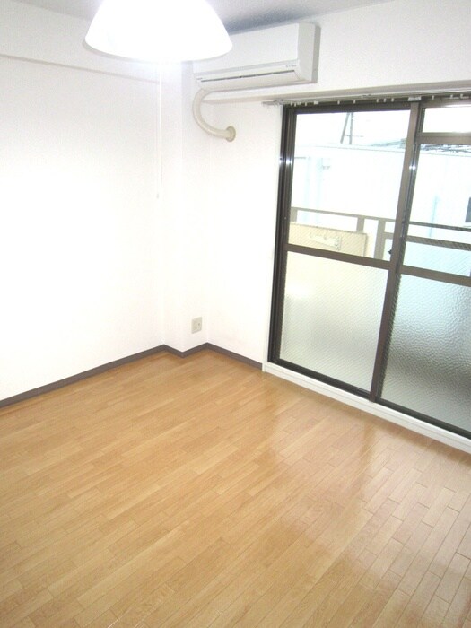 物件内観写真10　(居室)