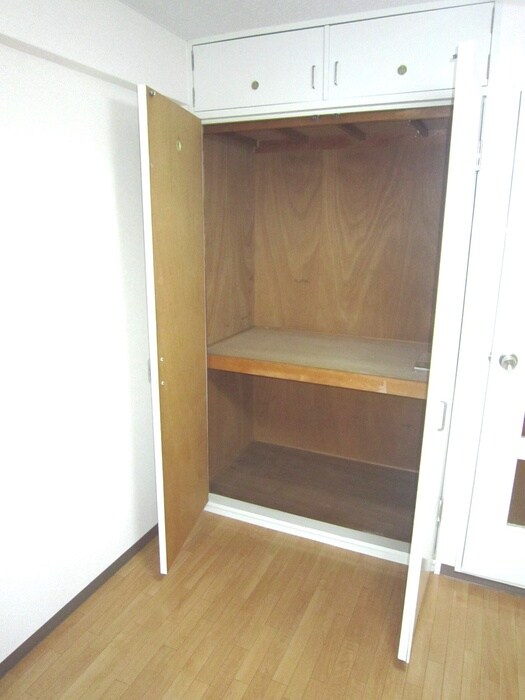 物件内観写真11　(収納)