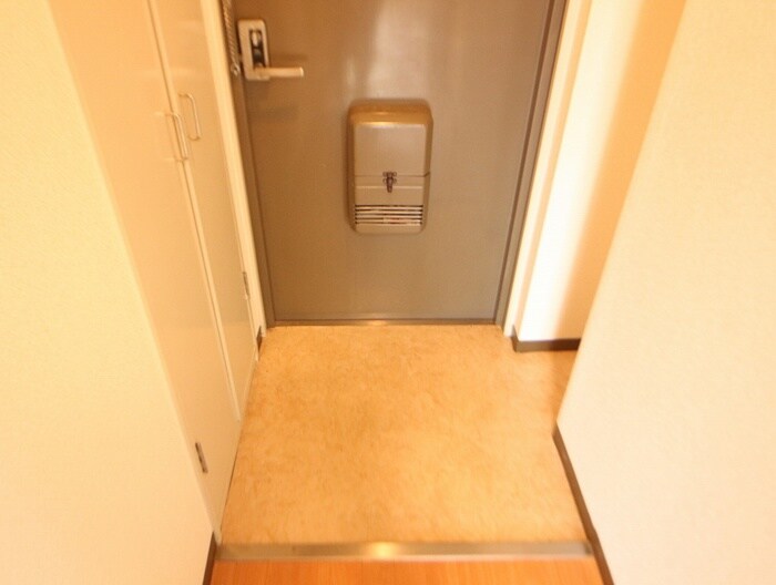 物件内観写真22　(玄関)