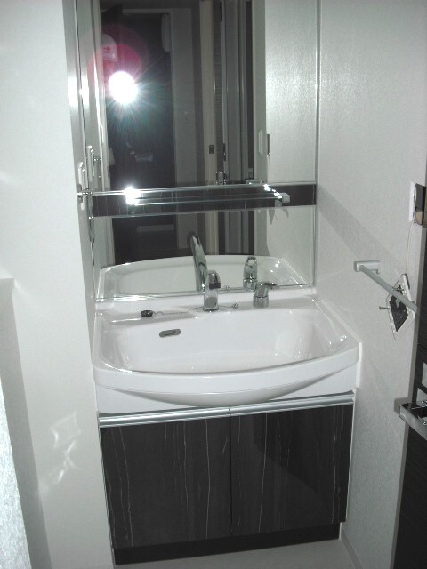 物件内観写真8　(洗面)