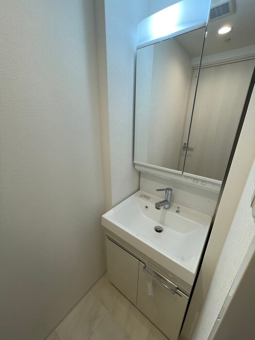 物件内観写真12　(洗面)