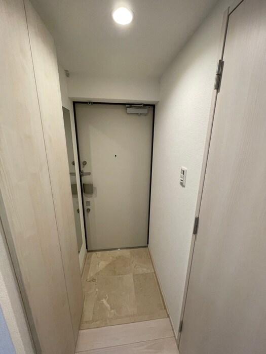 物件内観写真14　(玄関)