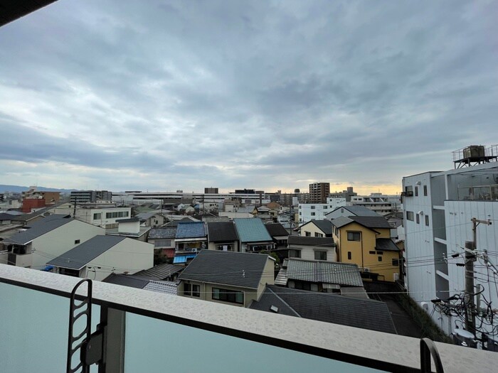 物件内観写真15　(室内からの展望)