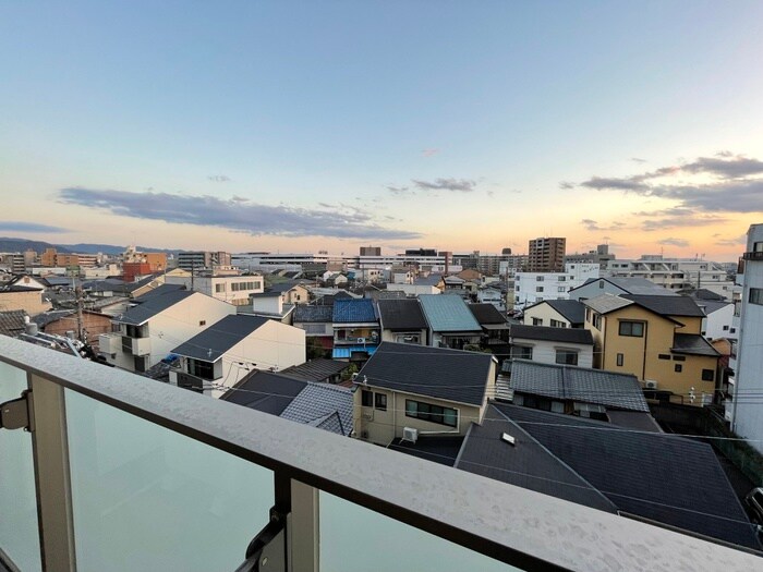 物件内観写真15　(室内からの展望)