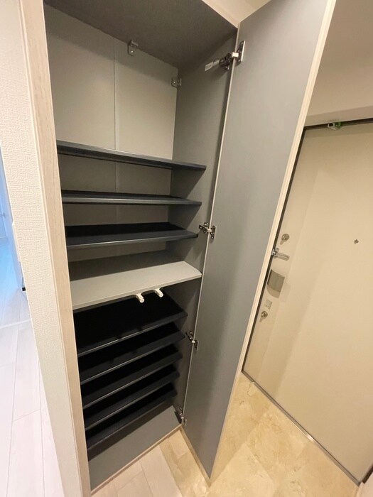 物件内観写真16　(靴箱)