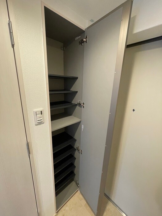 物件内観写真16　(靴箱)