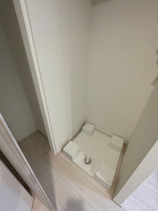 物件内観写真18　(洗濯機置場)