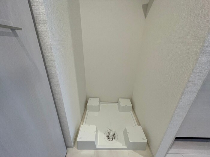 物件内観写真18　(洗濯機置場)