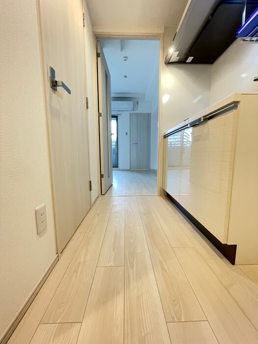 物件内観写真19　(廊下)