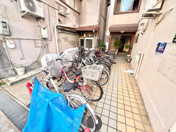 駐輪場