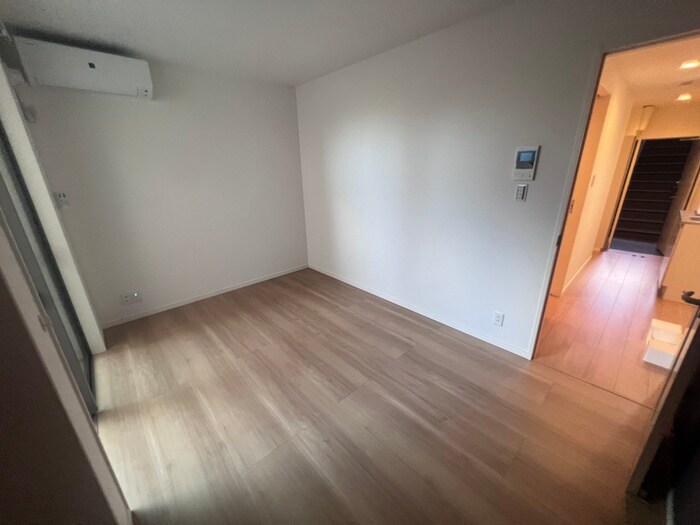 物件内観写真11　(居室)