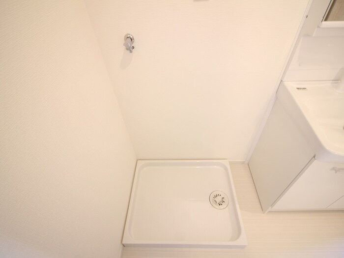 物件内観写真15　(洗濯機置場)