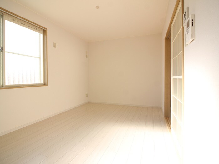 物件内観写真19　(居室)