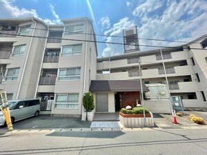 メゾン河忠外観写真