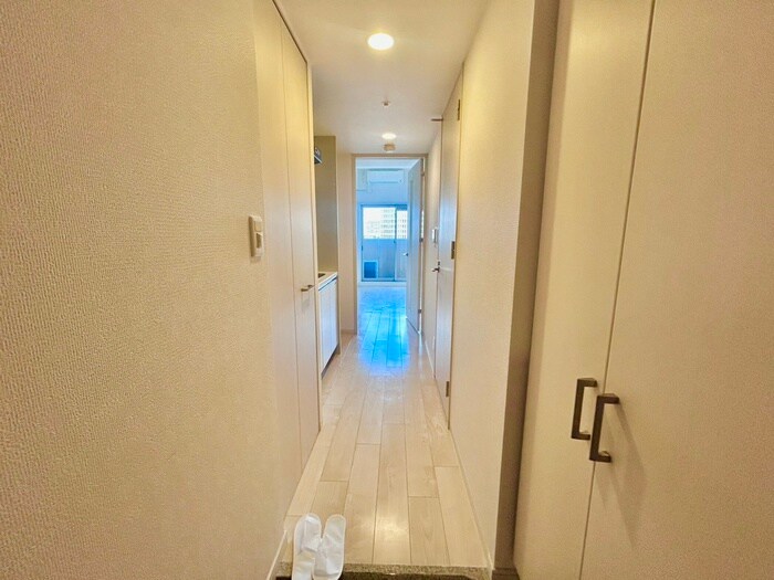 物件内観写真14　(廊下)