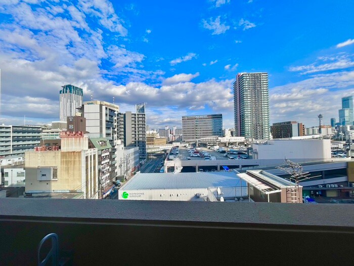 物件内観写真17　(室内からの展望)