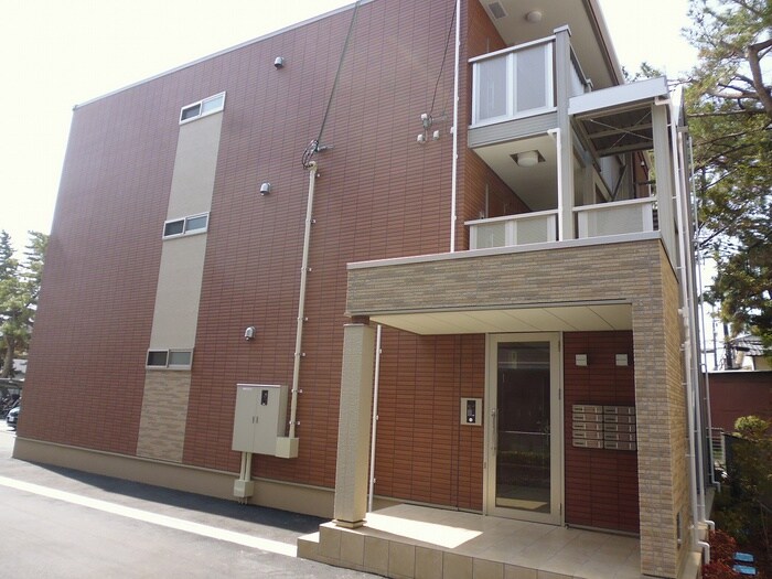 物件外観写真5　(エントランス部分)