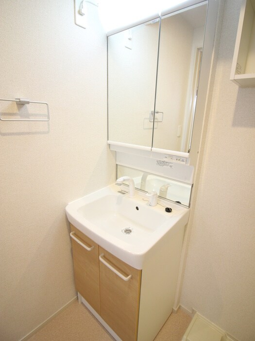 物件内観写真11　(洗面)