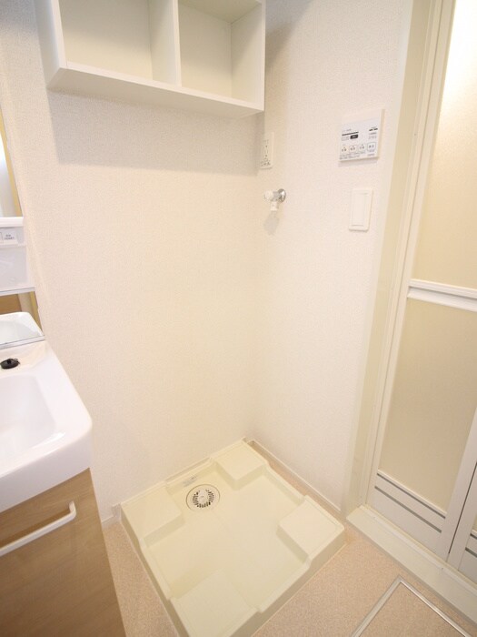 物件内観写真22　(洗濯機置場)