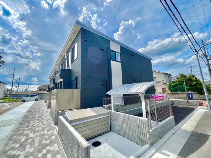 物件外観写真2　(外観写真)