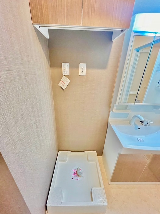 物件内観写真13　(洗濯機置場)