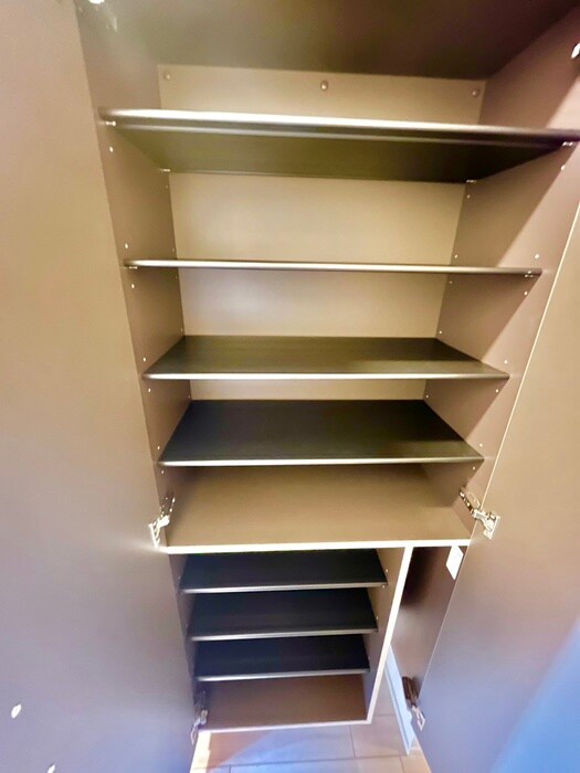 物件内観写真18　(靴箱)