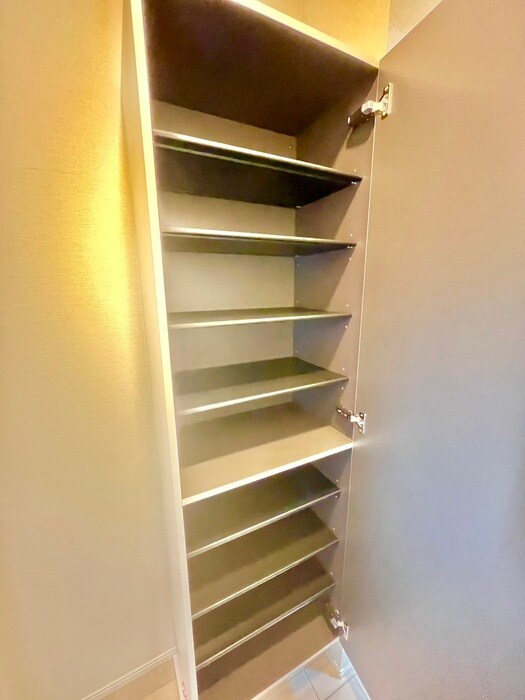 物件内観写真19　(靴箱)