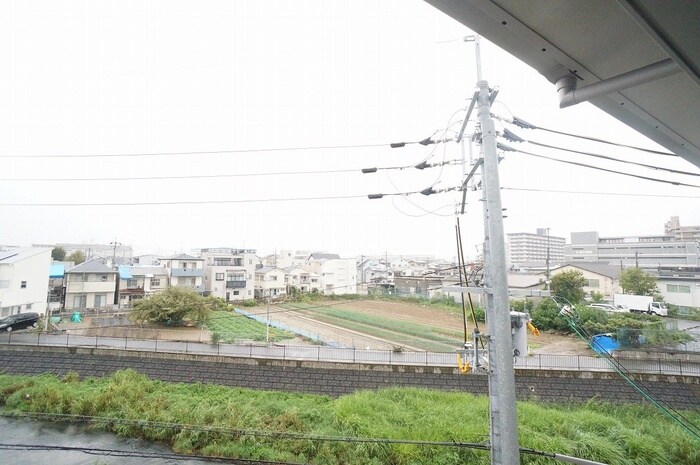 物件内観写真11　(室内からの展望)