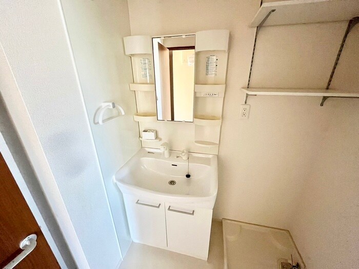 物件内観写真13　(洗面)