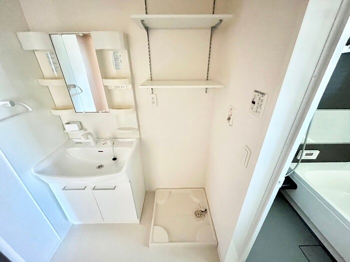 物件内観写真20　(洗濯機置場)