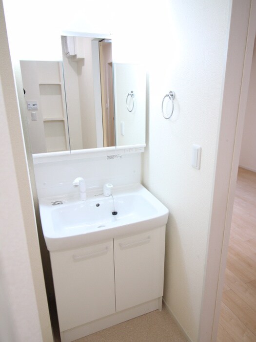 物件内観写真9　(洗面)