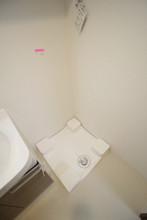 物件内観写真14　(洗濯機置場)