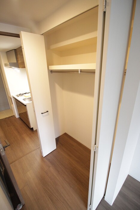 物件内観写真16　(収納)