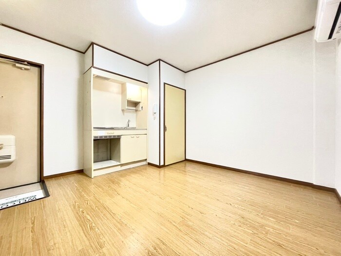 物件内観写真6　(居室)