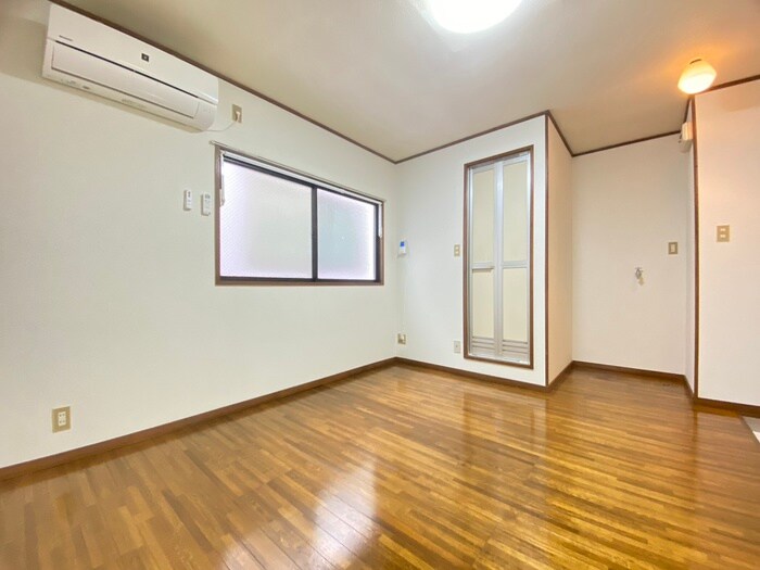 物件内観写真8　(居室)