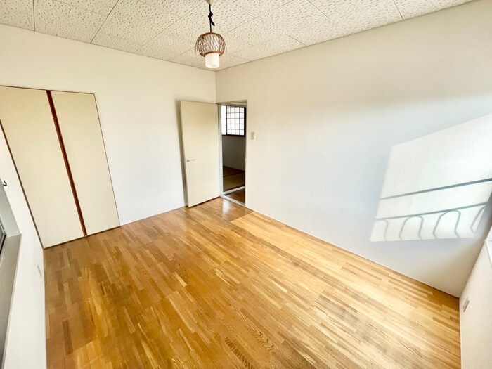 物件内観写真6　(居室)