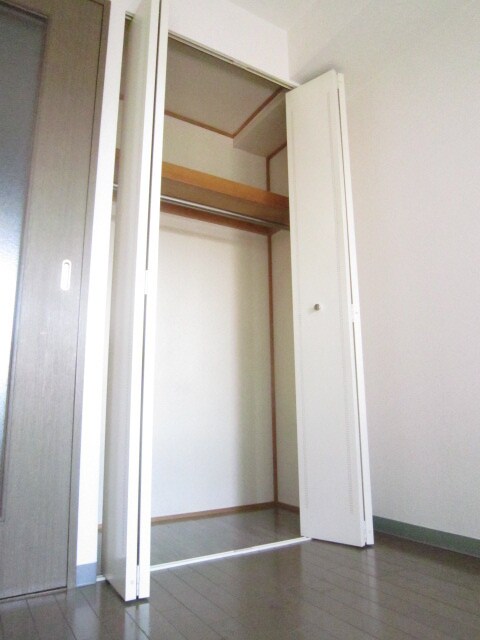物件内観写真8　(収納)