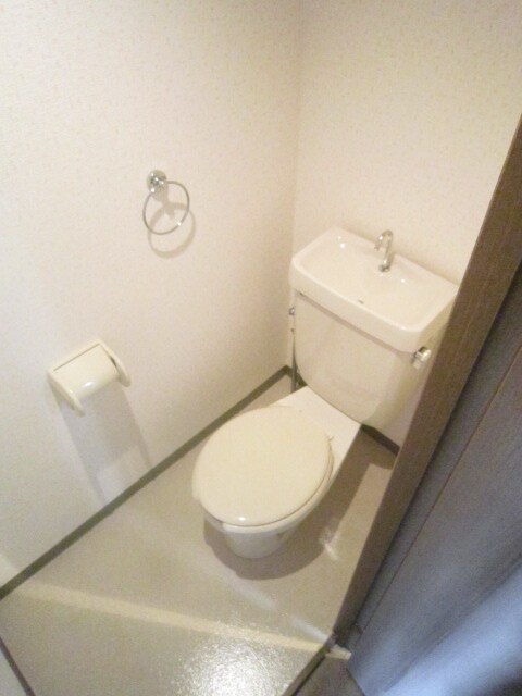 物件内観写真12　(トイレ)