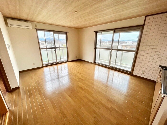 物件内観写真8　(居室)