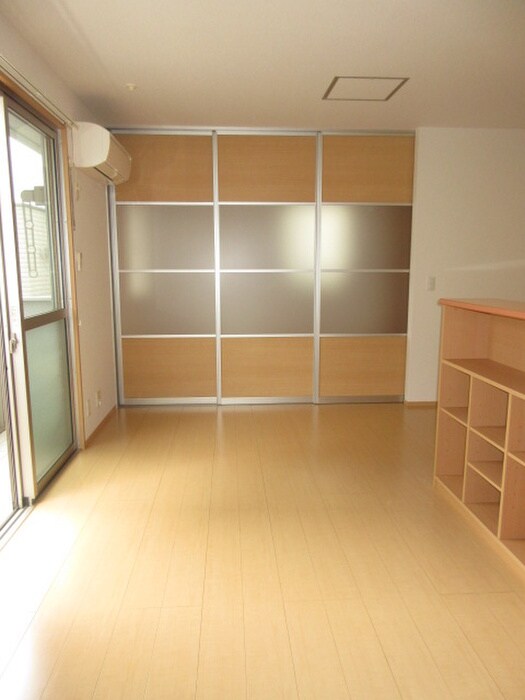 物件内観写真16　(居室)