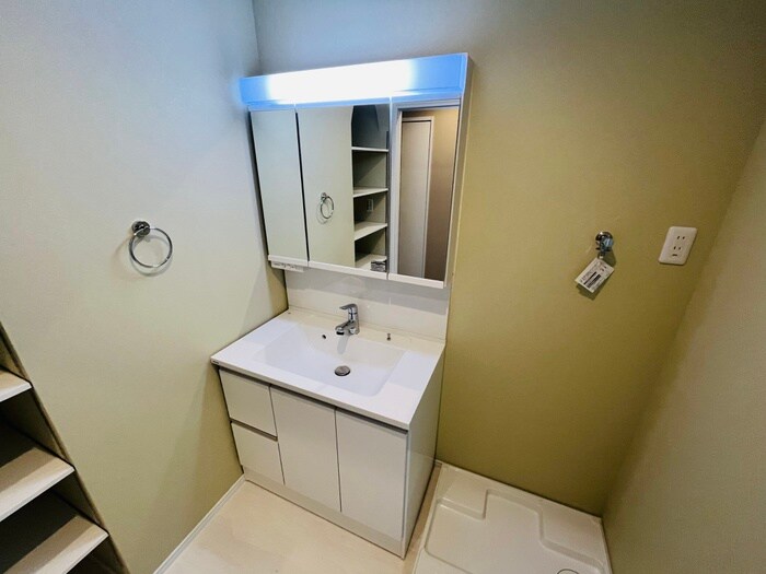 物件内観写真11　(洗面)