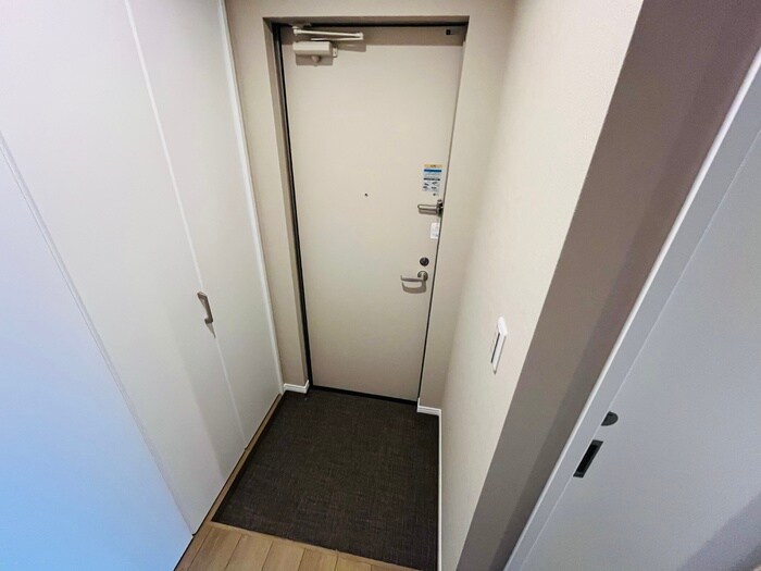 物件内観写真14　(玄関)