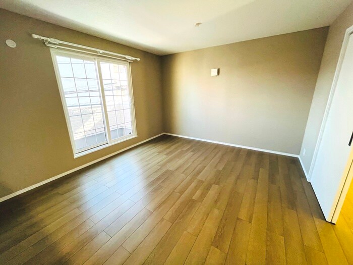 物件内観写真19　(居室)