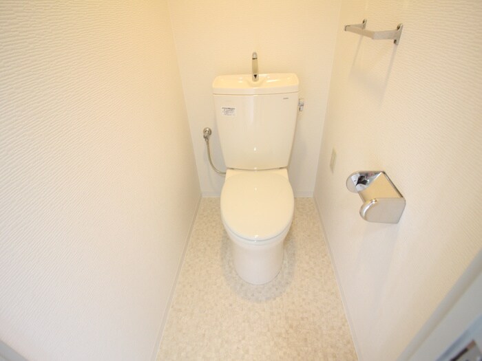 物件内観写真15　(トイレ)