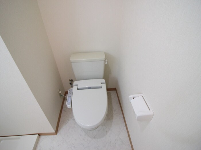 物件内観写真11　(トイレ)