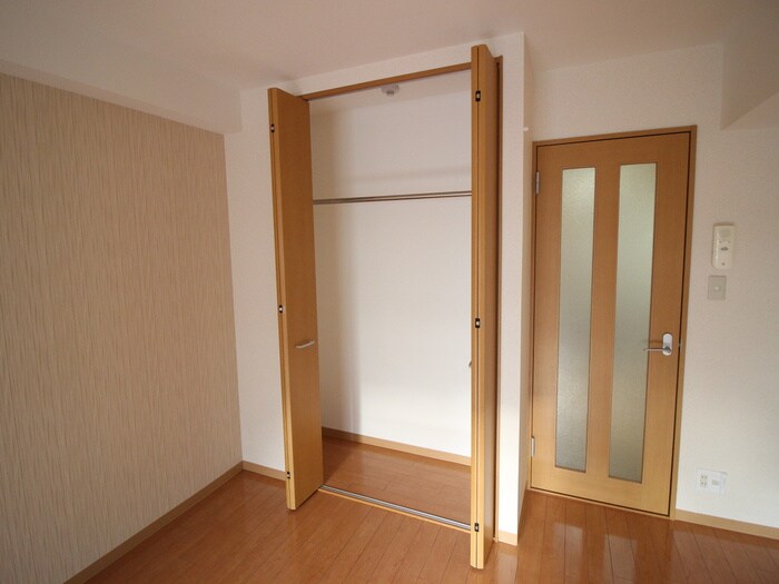 物件内観写真12　(収納)