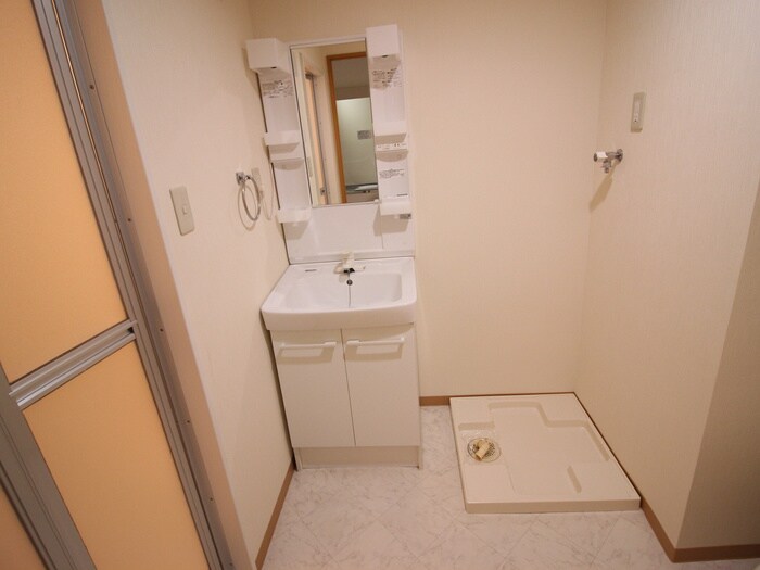 物件内観写真13　(洗面)