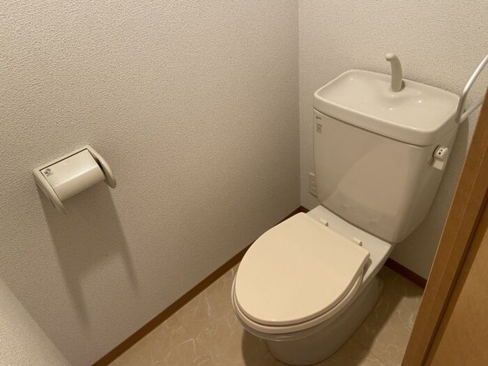 物件内観写真17　(トイレ)