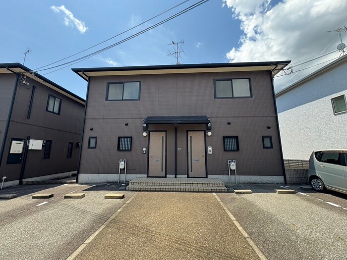 物件外観写真3　(外観写真)